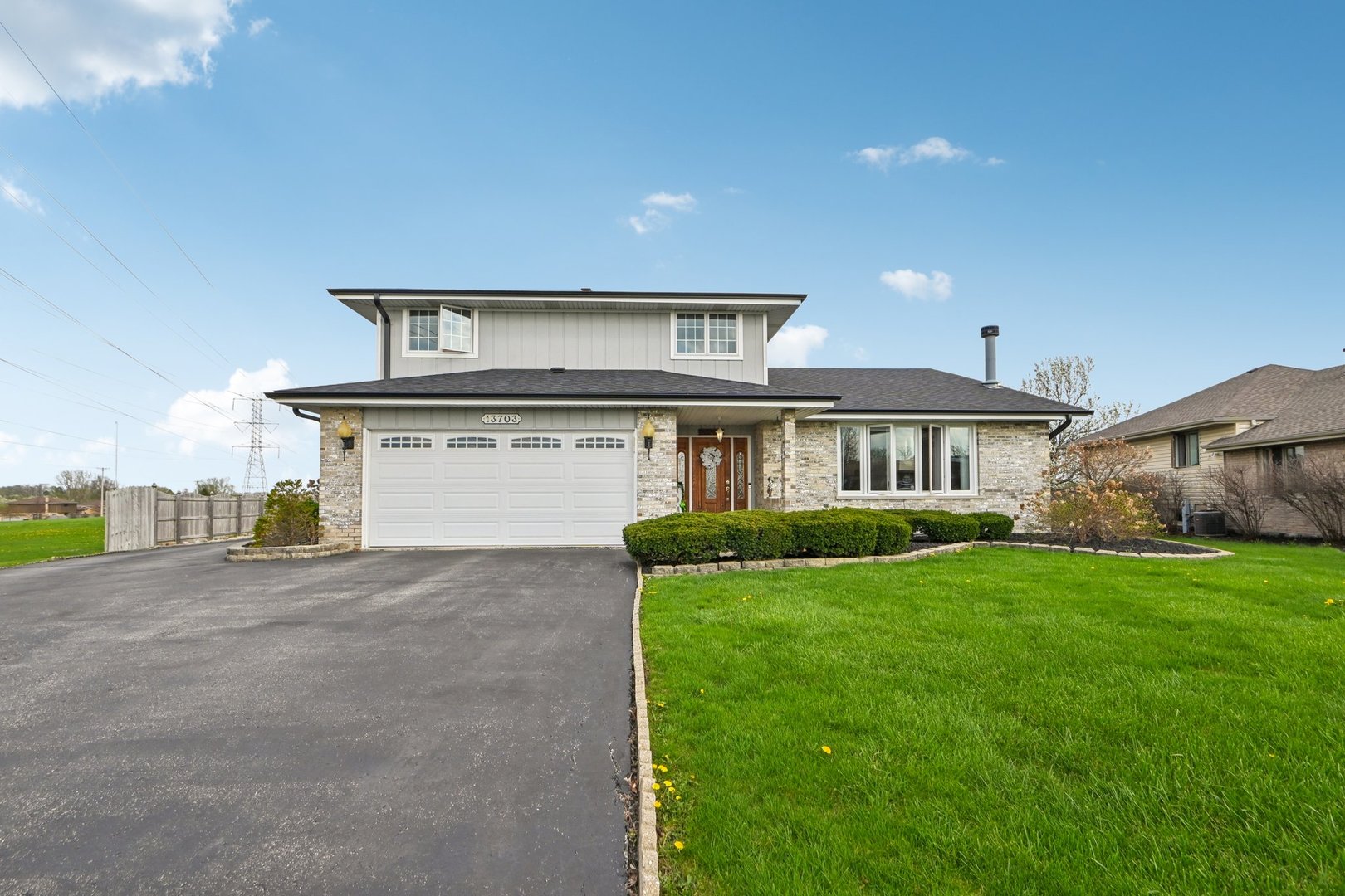 13703 Mccabe Drive Orland Park IL 60467