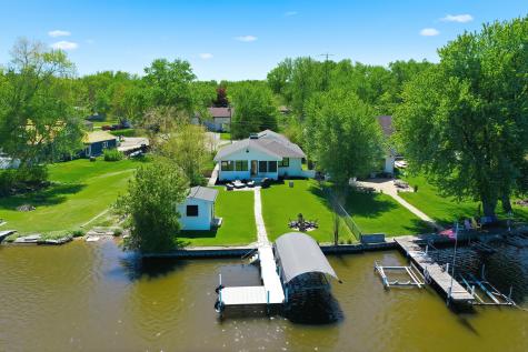 624 Country Club Drive Mchenry IL 60050