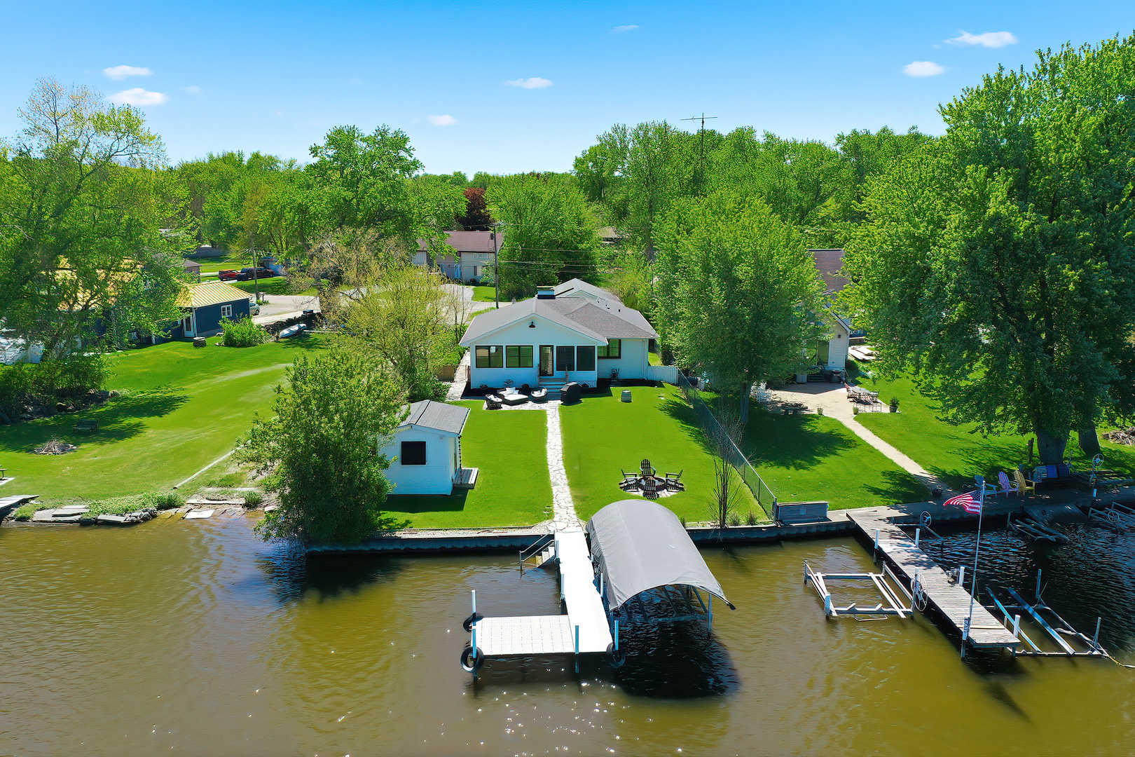 624 Country Club Drive Mchenry IL 60050