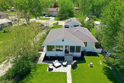624 Country Club Drive Mchenry IL 60050