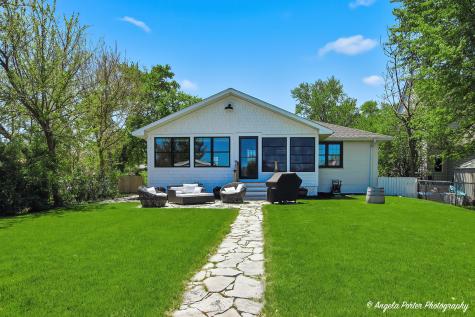 624 Country Club Drive Mchenry IL 60050