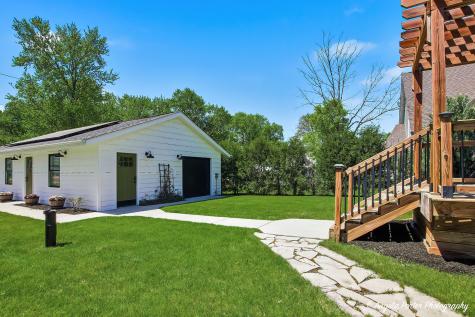 624 Country Club Drive Mchenry IL 60050