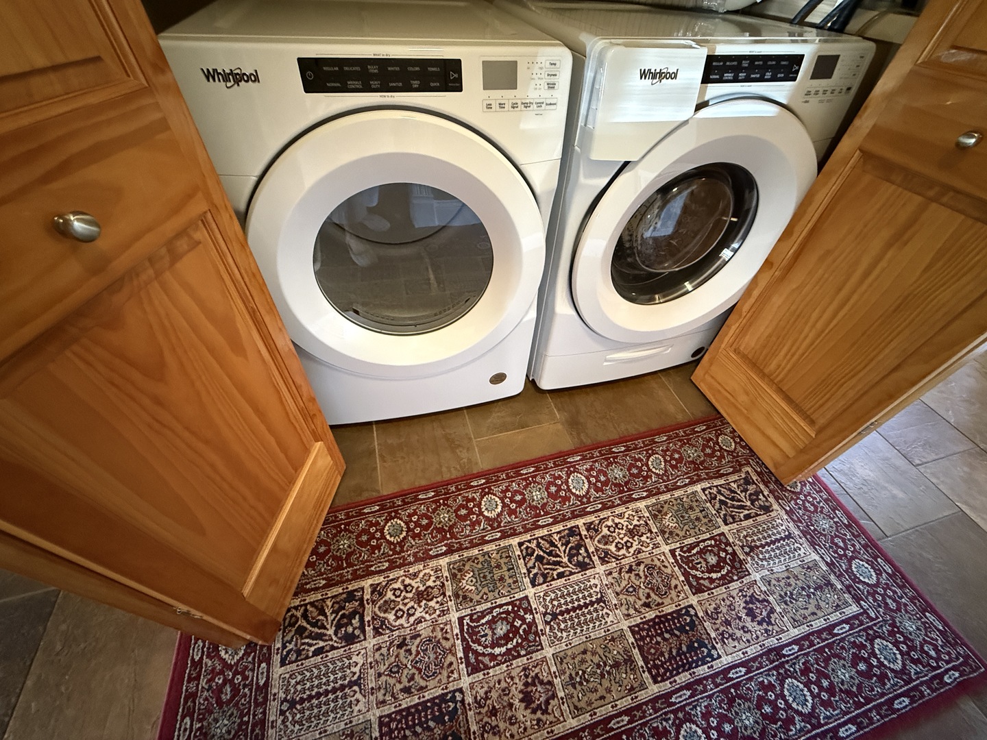 588 Kingston Court Roselle IL 60172