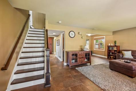588 Kingston Court Roselle IL 60172