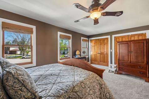 588 Kingston Court Roselle IL 60172