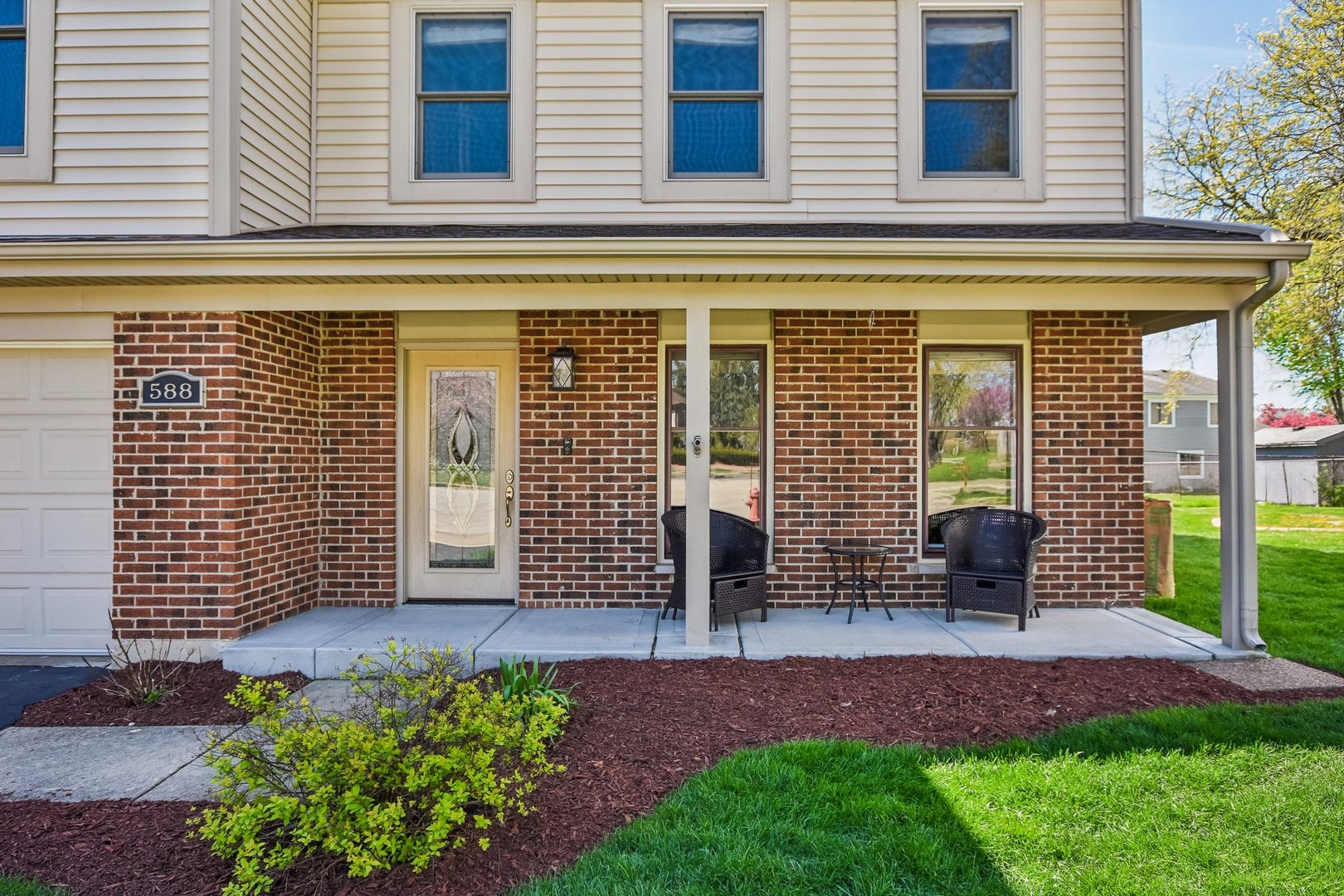 588 Kingston Court Roselle IL 60172