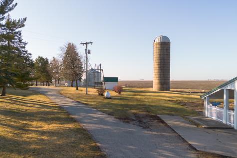 190 North 20th Road Peru IL 61354