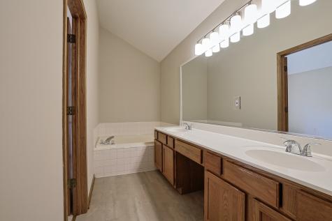 3191 Village Green Drive Aurora IL 60504