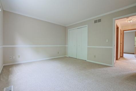 3191 Village Green Drive Aurora IL 60504