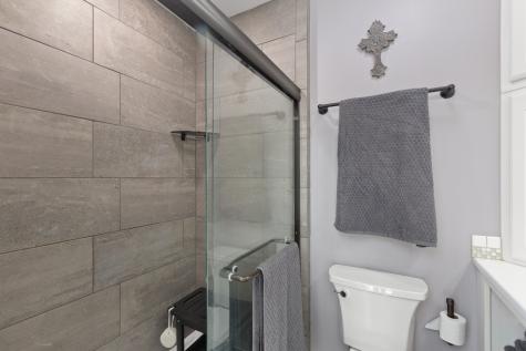 155 Lee Ann Lane Woodstock IL 60098
