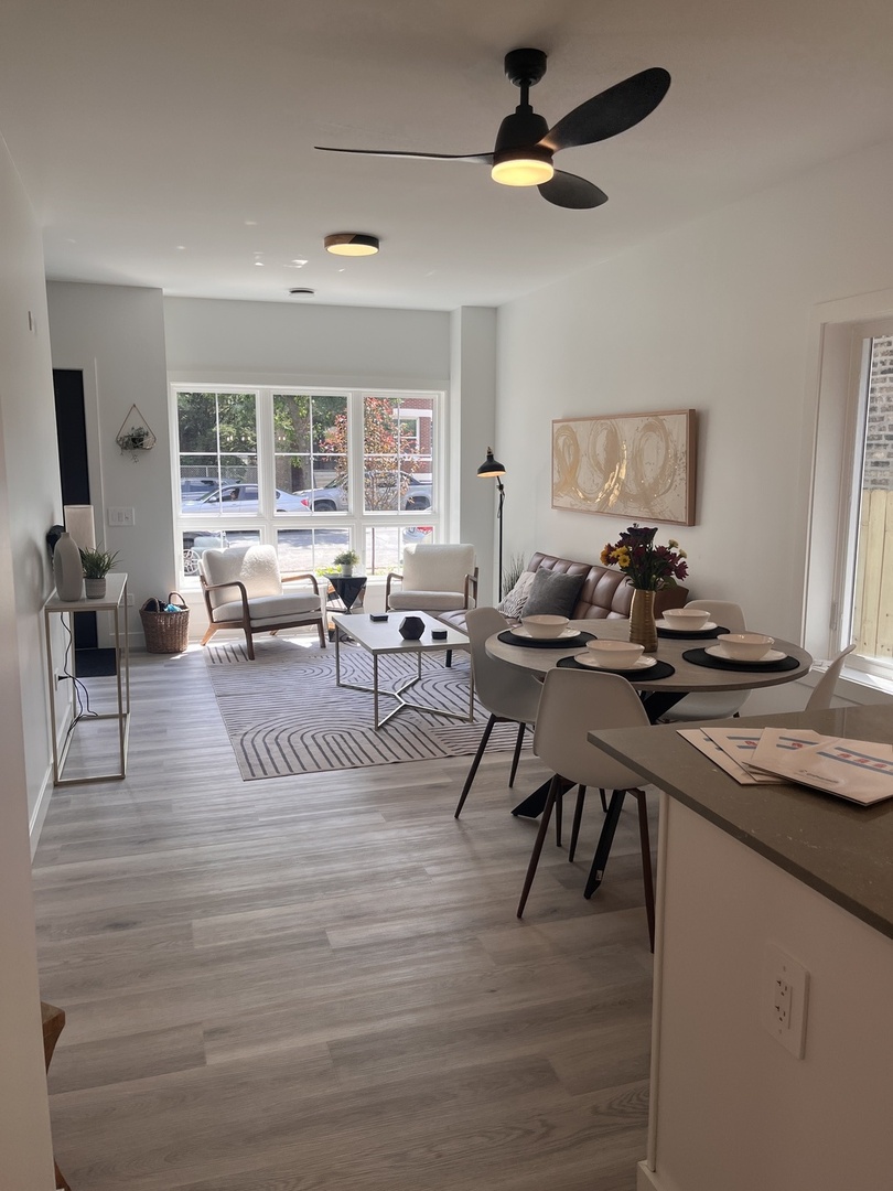 905 North Saint Louis Avenue Chicago IL 60651