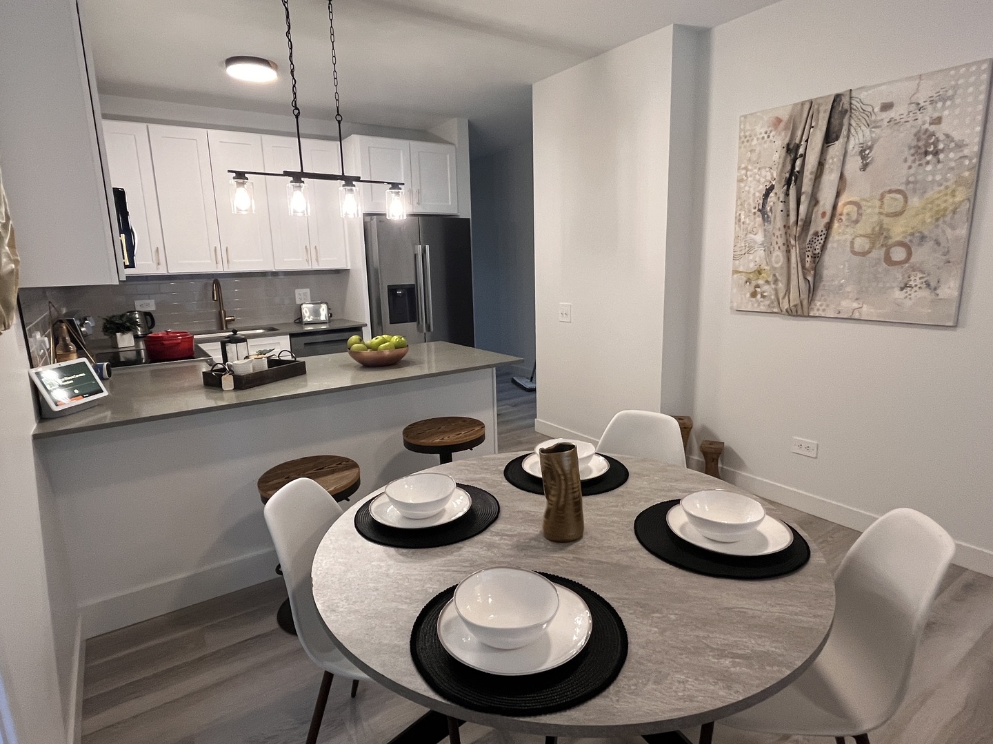 905 North Saint Louis Avenue Chicago IL 60651