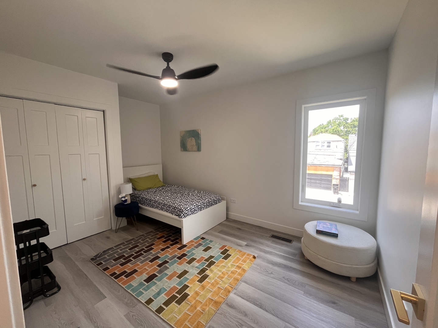 905 North Saint Louis Avenue Chicago IL 60651