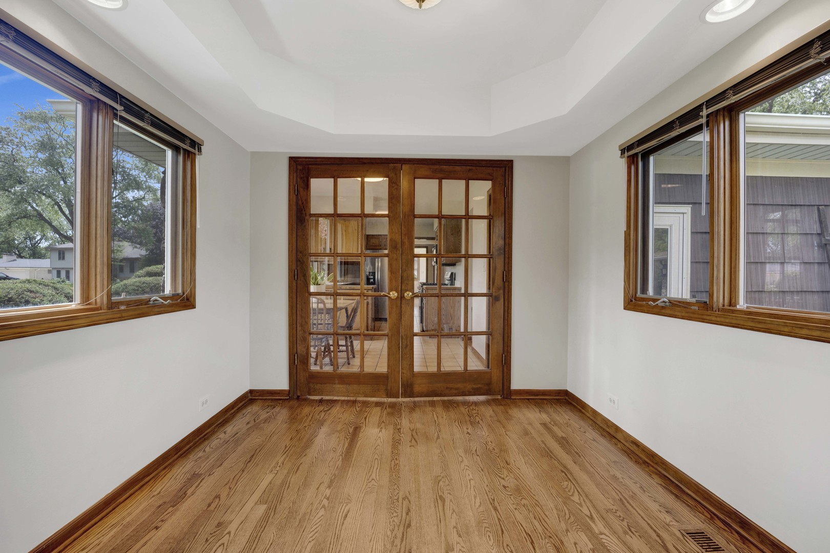 18W724 20TH Place Lombard IL 60148