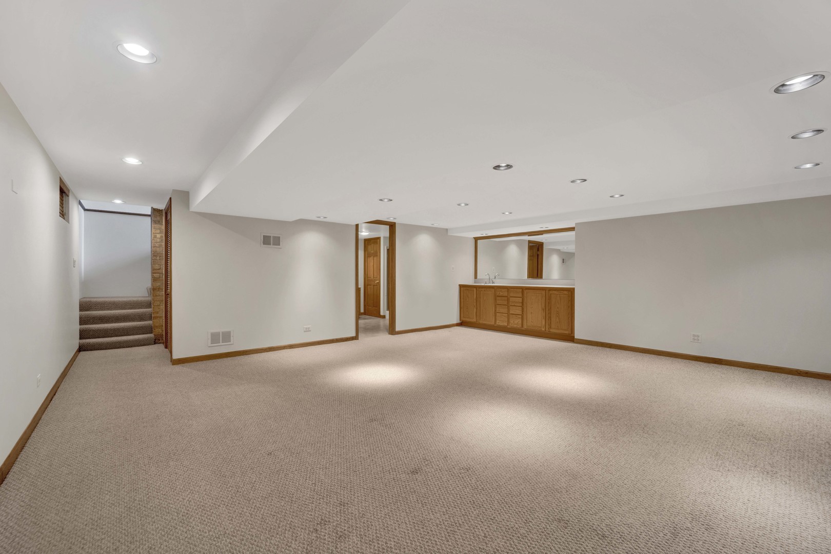 18W724 20TH Place Lombard IL 60148