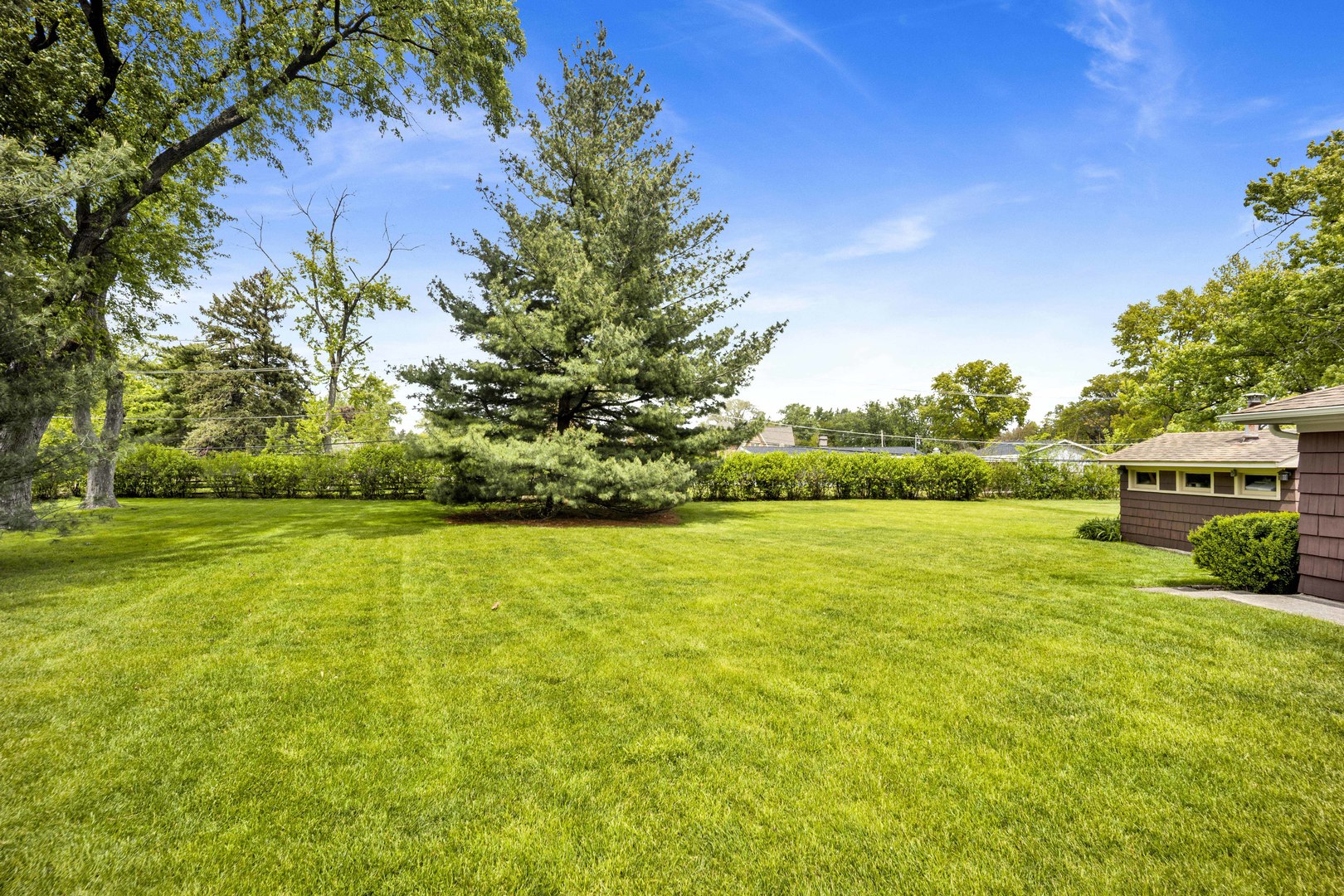 18W724 20TH Place Lombard IL 60148