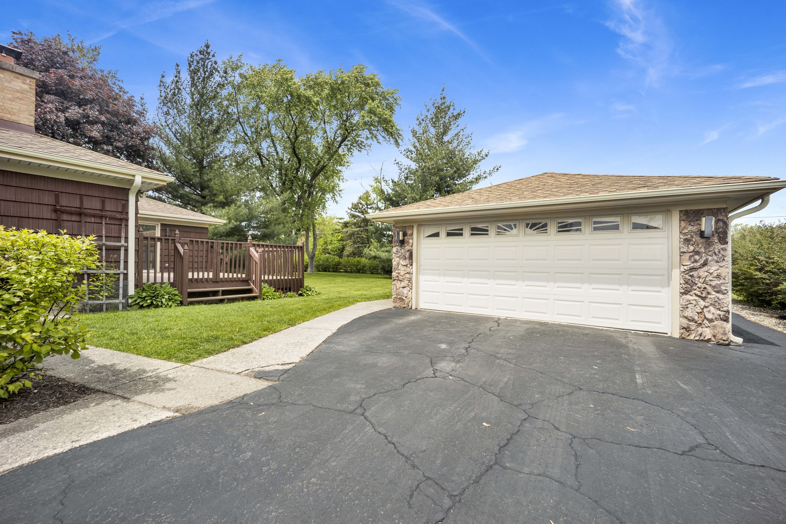 18W724 20TH Place Lombard IL 60148
