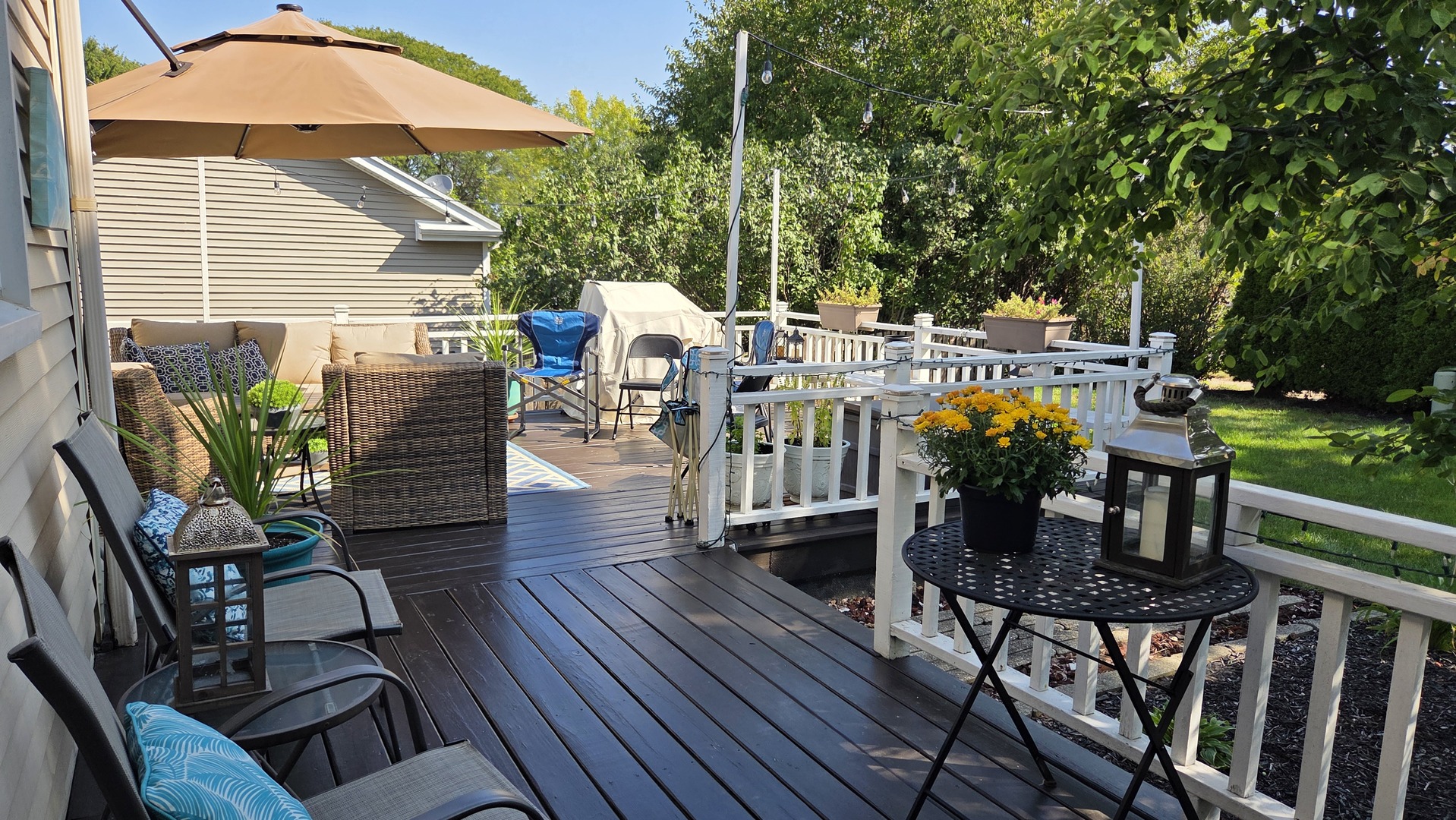 320 Essex Court Aurora IL 60504