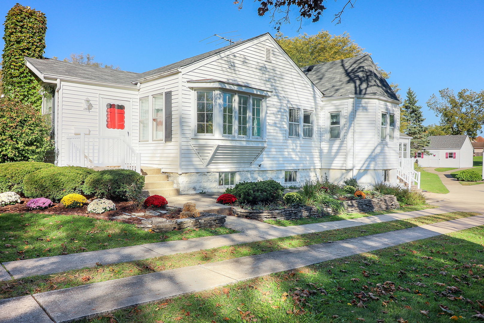 635 South Finley Road Lombard IL 60148