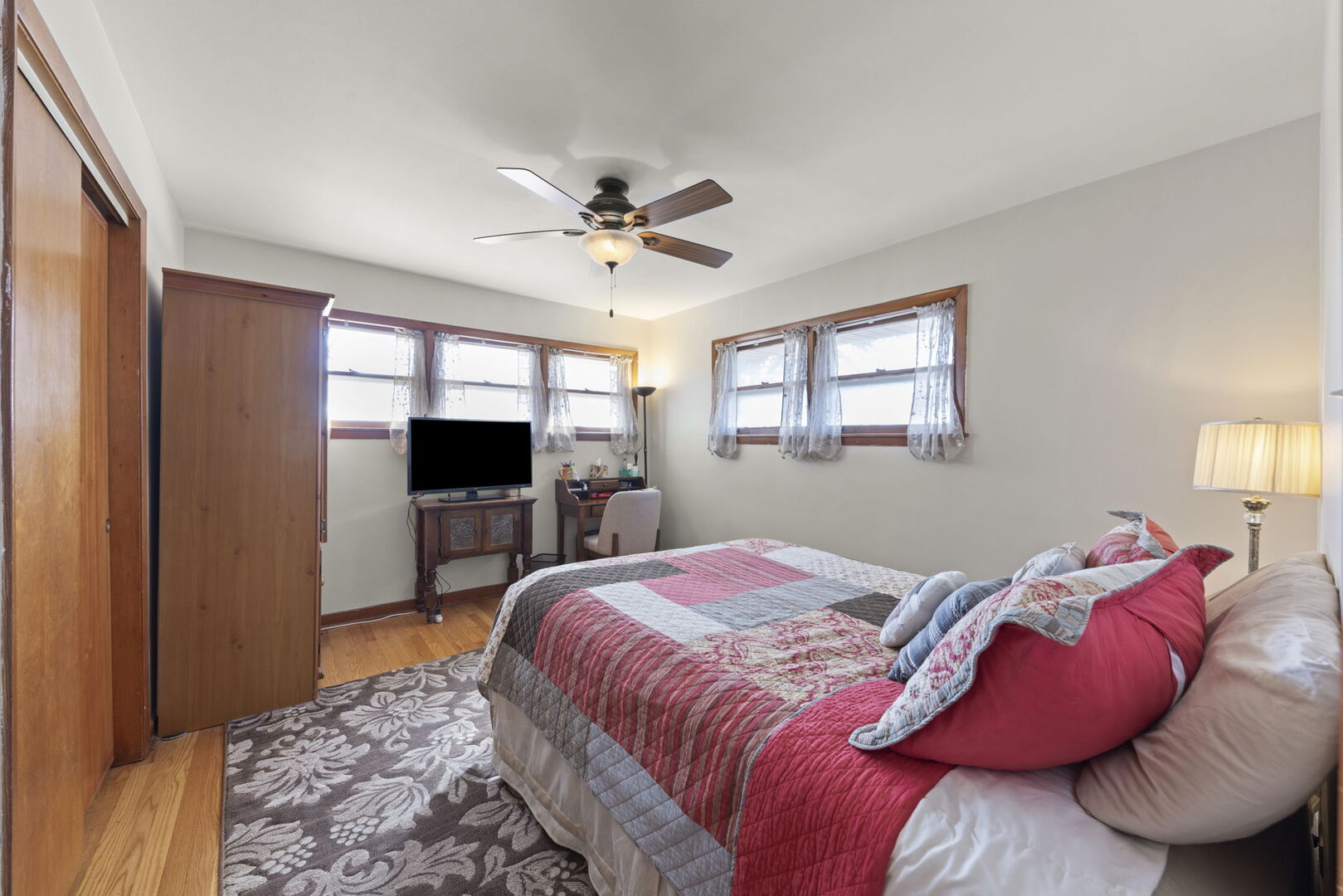 928 South Hillcrest Avenue Elmhurst IL 60126