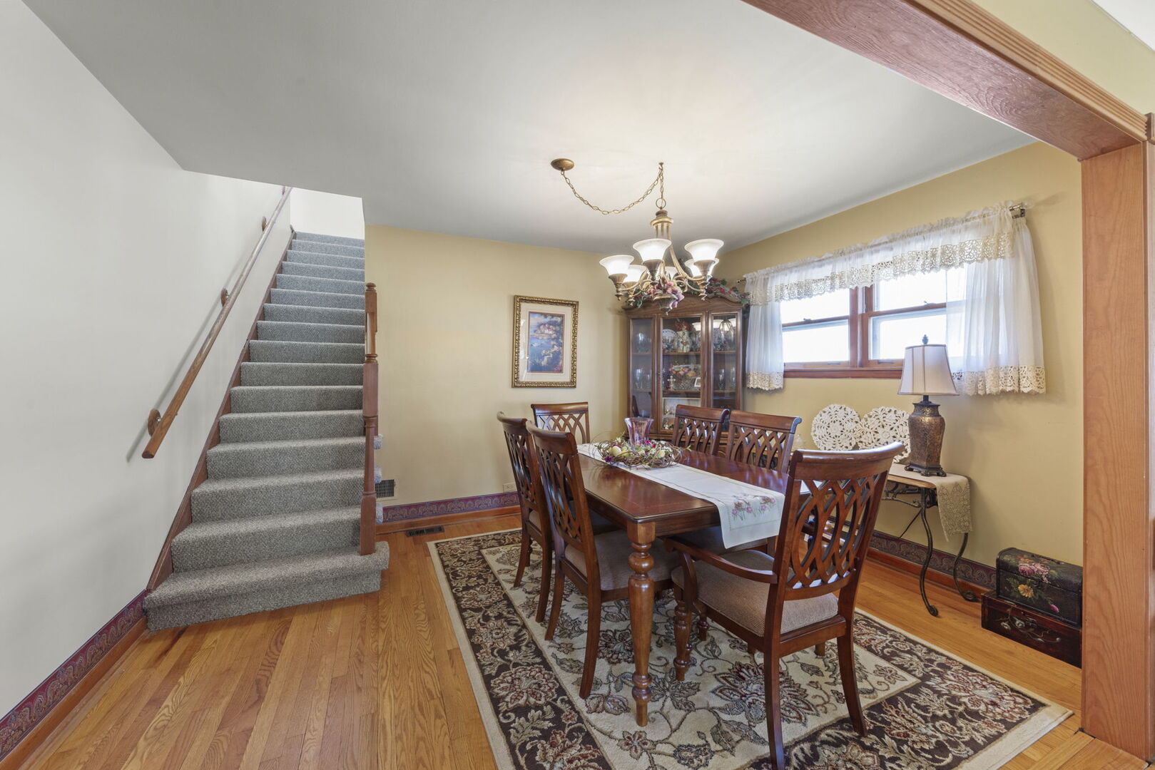 928 South Hillcrest Avenue Elmhurst IL 60126