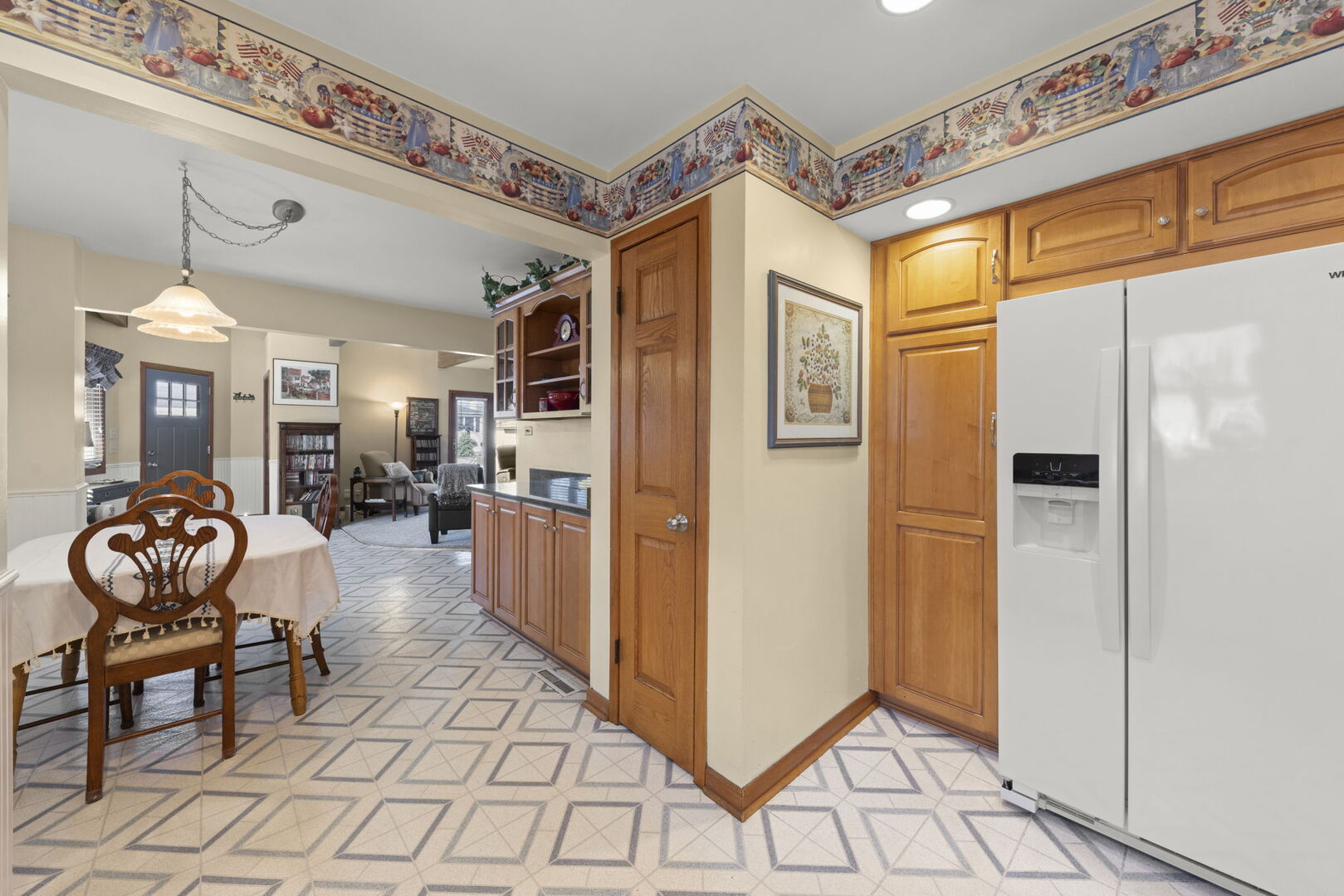 928 South Hillcrest Avenue Elmhurst IL 60126