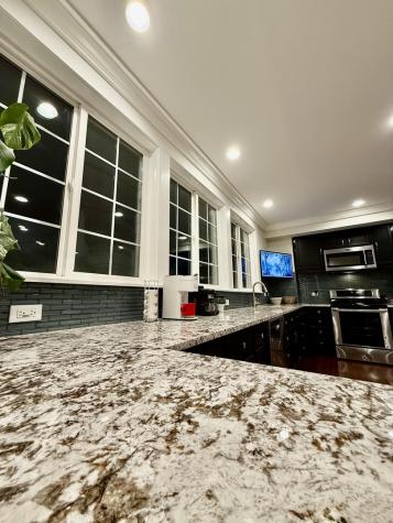 747 Delius Street Aurora IL 60505