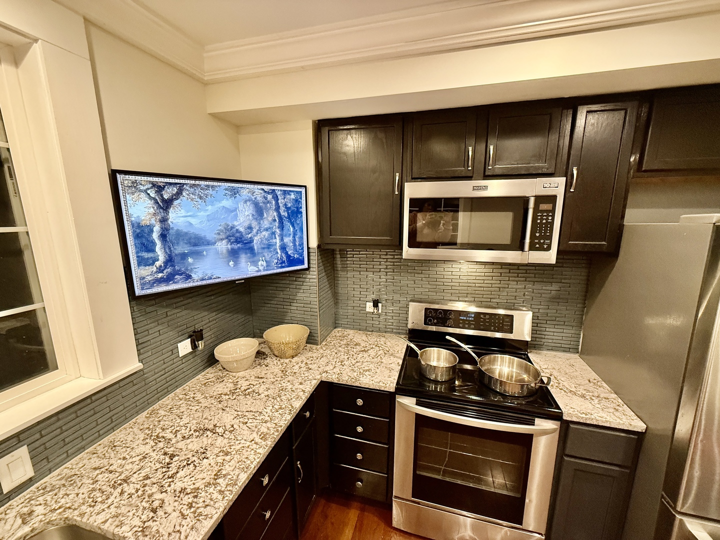 747 Delius Street Aurora IL 60505