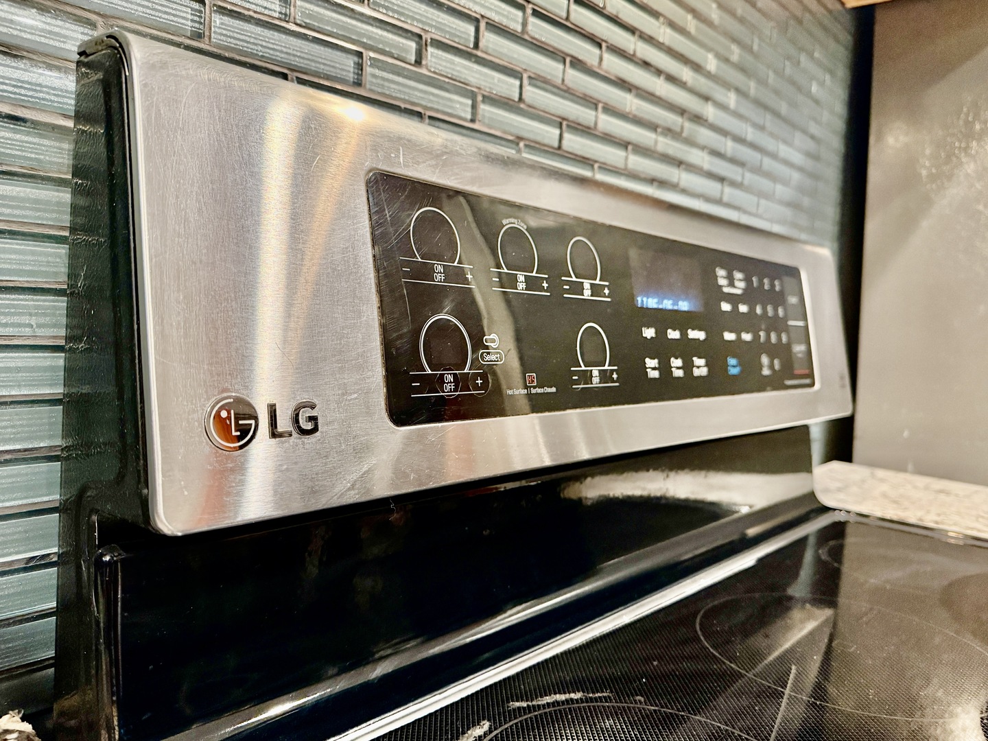 747 Delius Street Aurora IL 60505