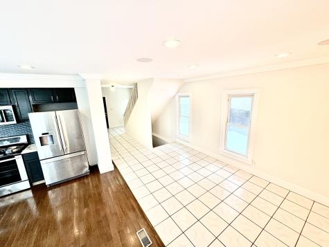 747 Delius Street Aurora IL 60505