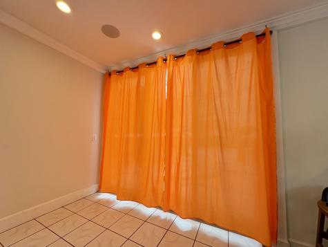 747 Delius Street Aurora IL 60505