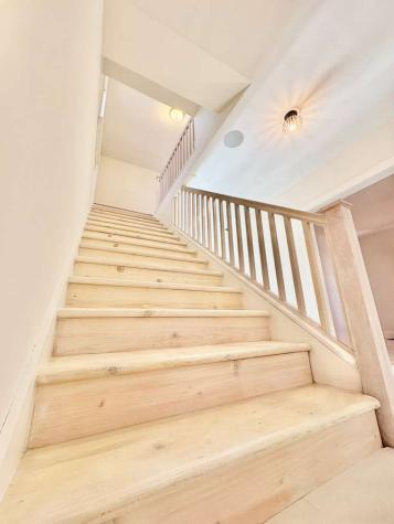 747 Delius Street Aurora IL 60505