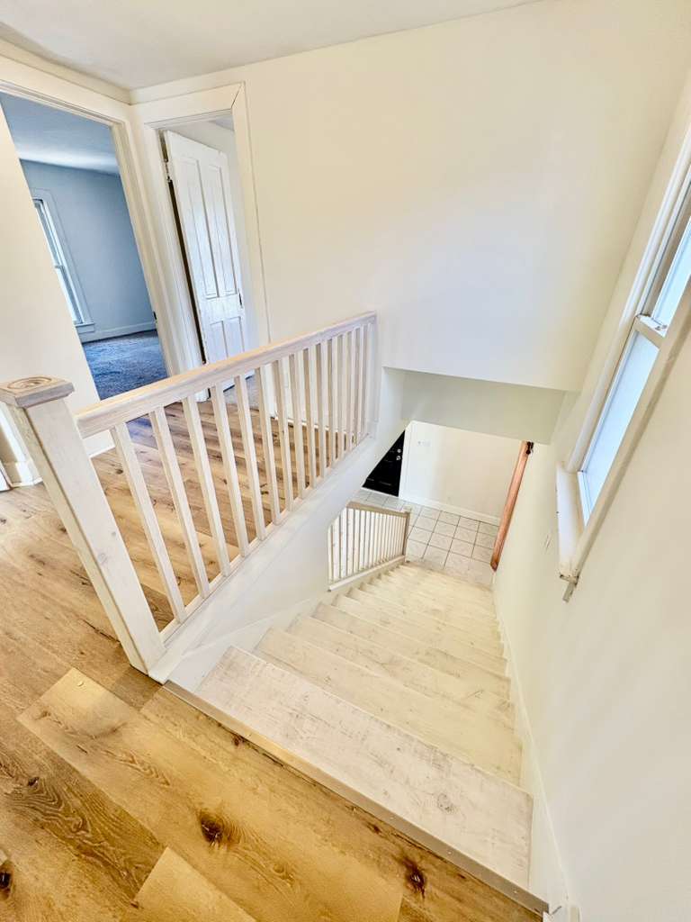 747 Delius Street Aurora IL 60505