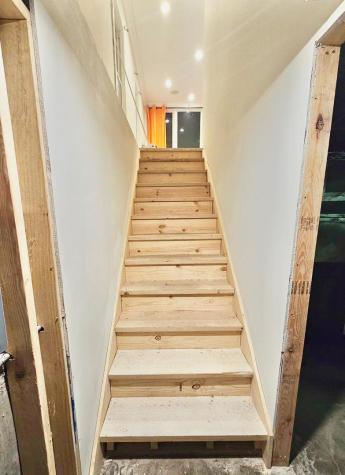 747 Delius Street Aurora IL 60505