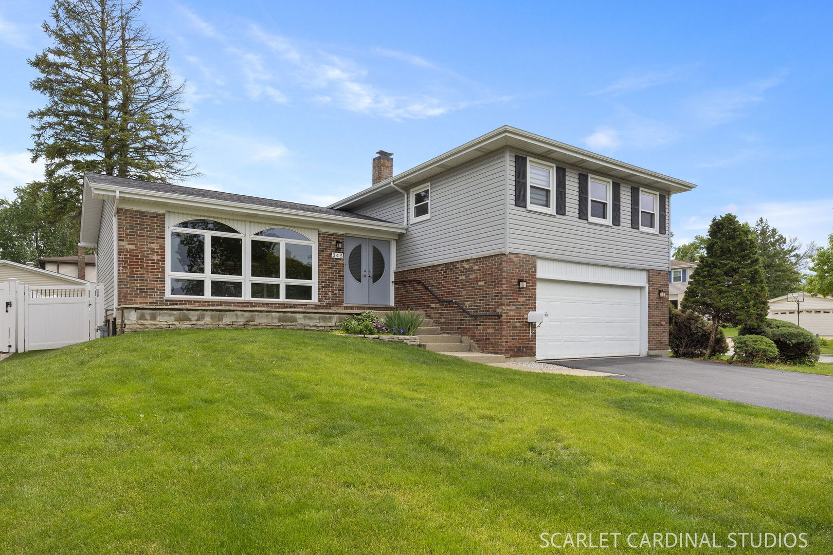 345 Hillcrest Lane Lombard IL 60148