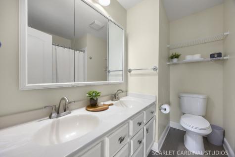 345 Hillcrest Lane Lombard IL 60148