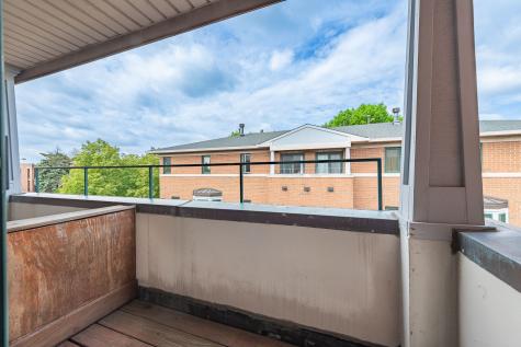 3804 West Devon Avenue Lincolnwood IL 60712