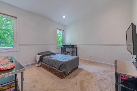 3804 West Devon Avenue Lincolnwood IL 60712