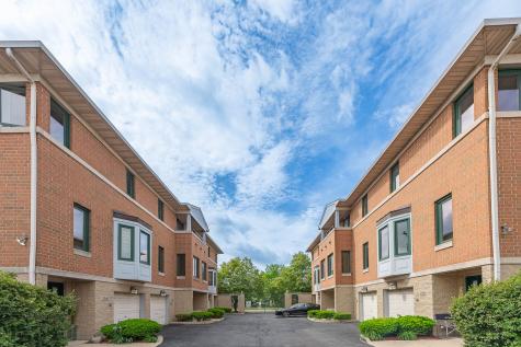 3804 West Devon Avenue Lincolnwood IL 60712