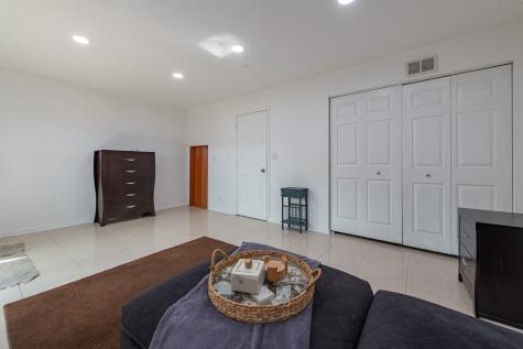 3804 West Devon Avenue Lincolnwood IL 60712