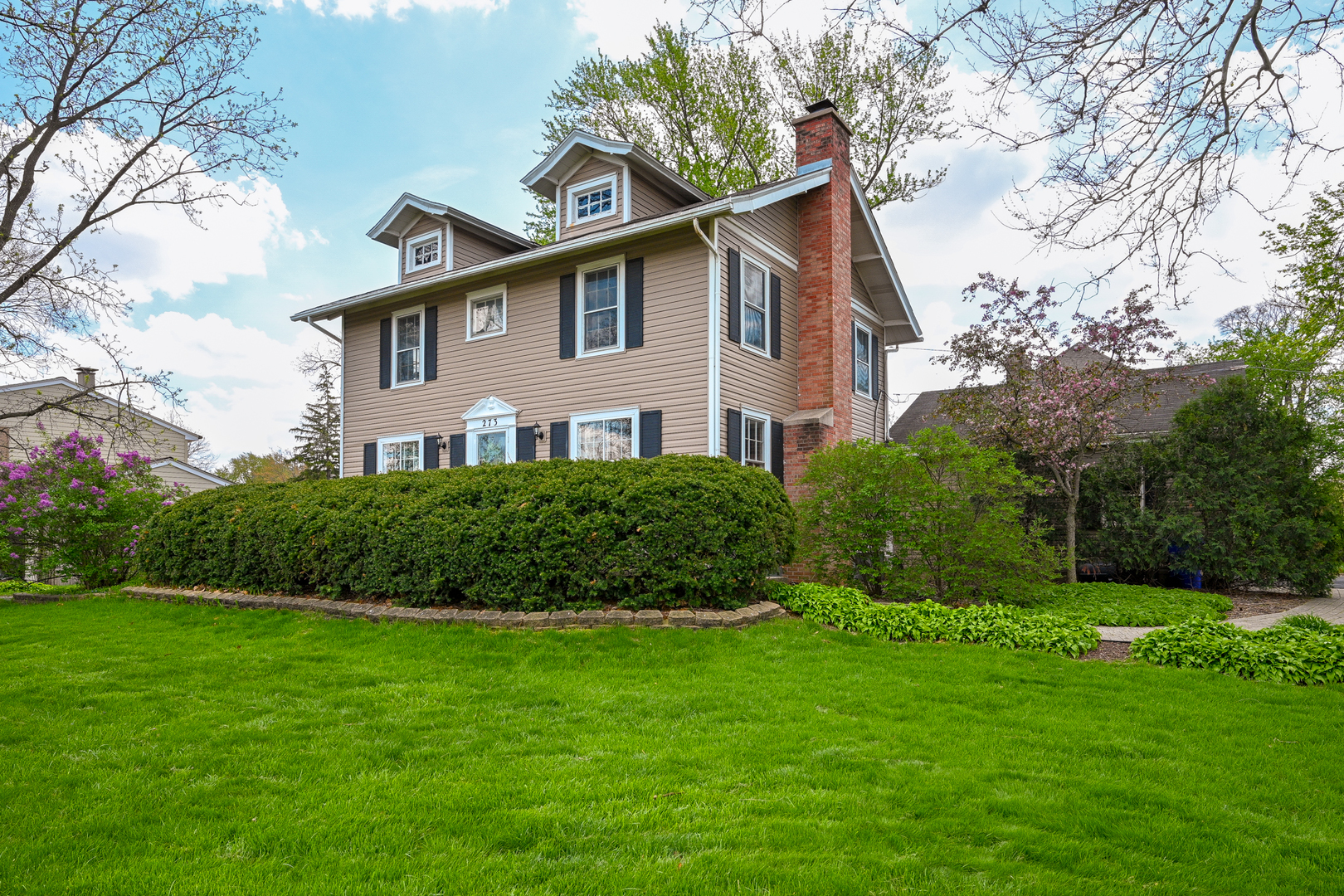 273 Geneva Road Glen Ellyn IL 60137