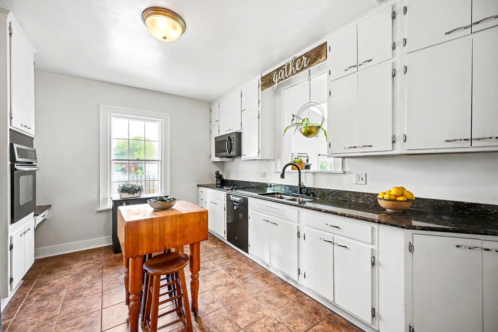 273 Geneva Road Glen Ellyn IL 60137