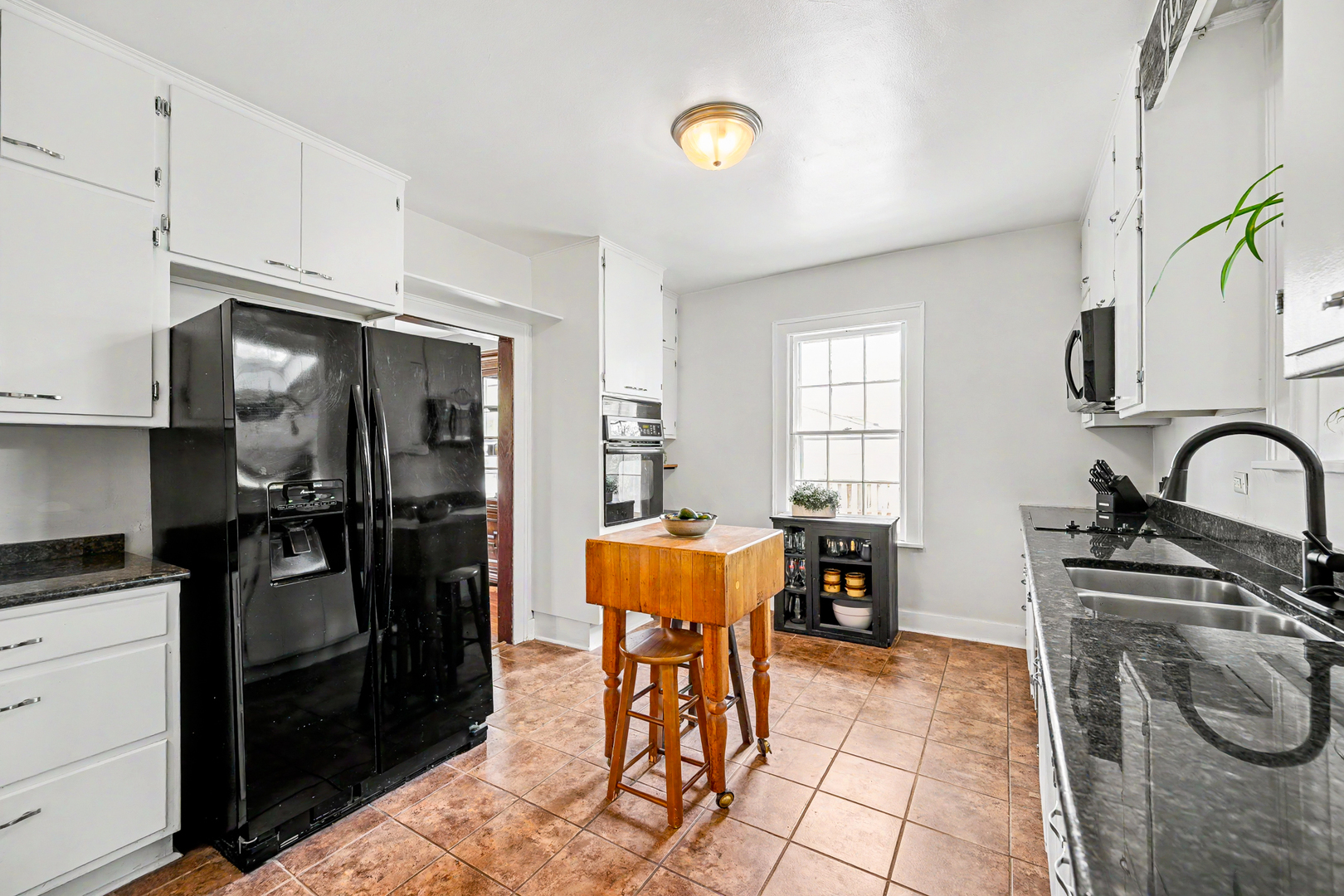 273 Geneva Road Glen Ellyn IL 60137