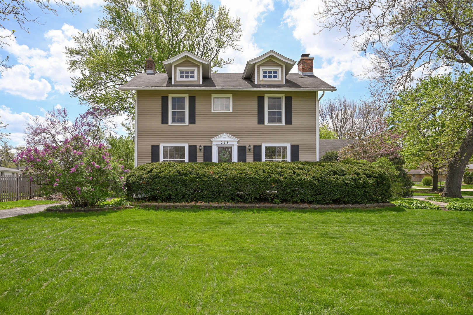 273 Geneva Road Glen Ellyn IL 60137