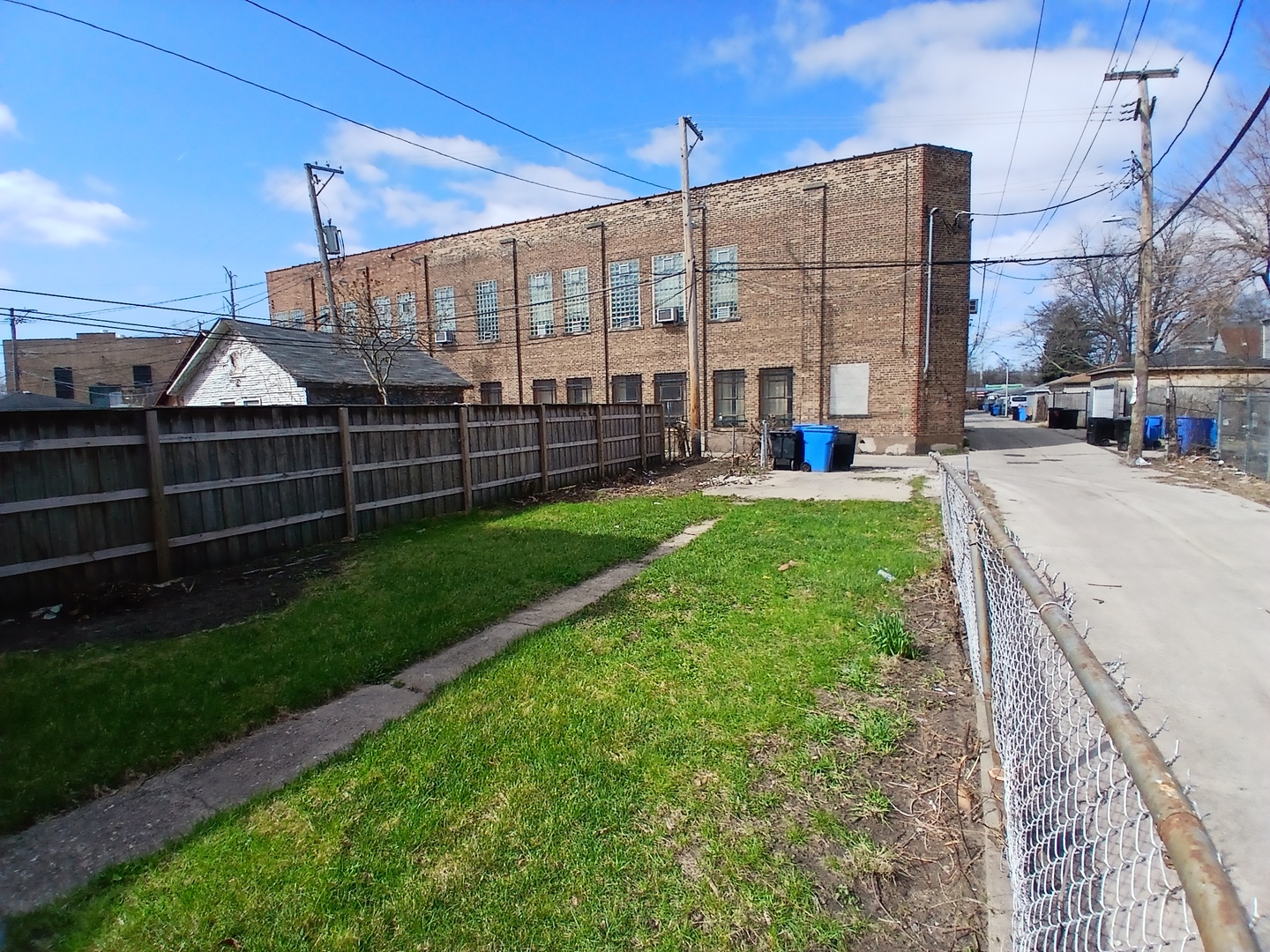 7614 South Dante Avenue Chicago IL 60619