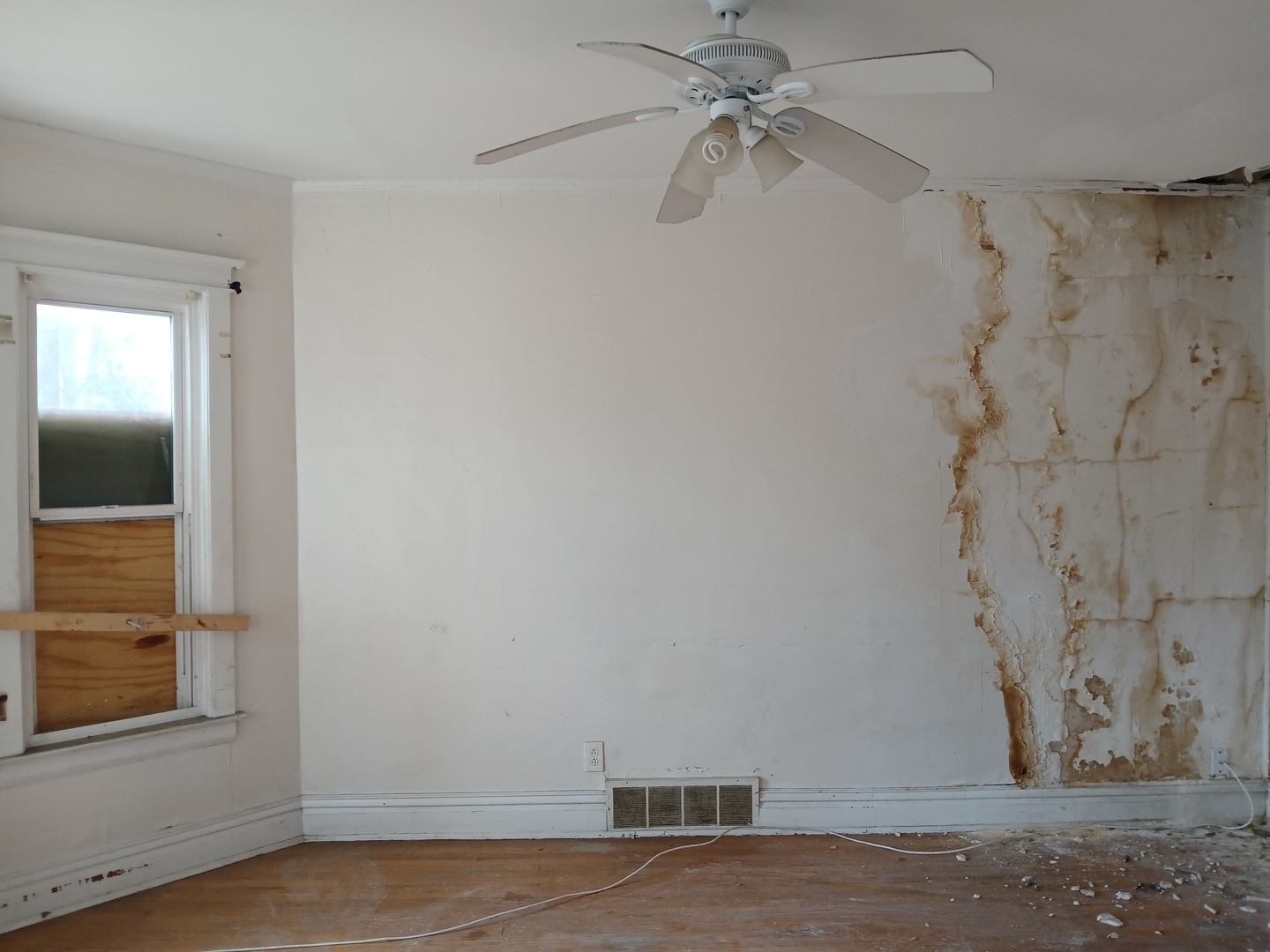 7614 South Dante Avenue Chicago IL 60619