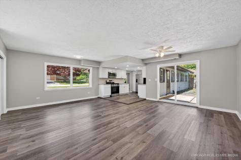 41557 North Illinois Street Zion IL 60099