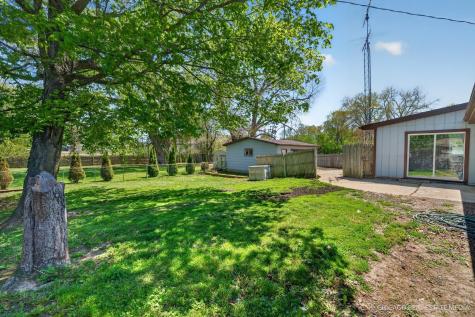 41557 North Illinois Street Zion IL 60099