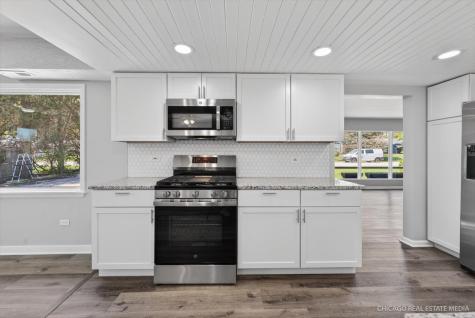 41557 North Illinois Street Zion IL 60099