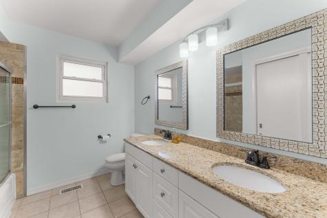 7907 West 74th Street Bridgeview IL 60455